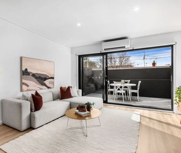 Luxe Living off Lower Johnston - Photo 1