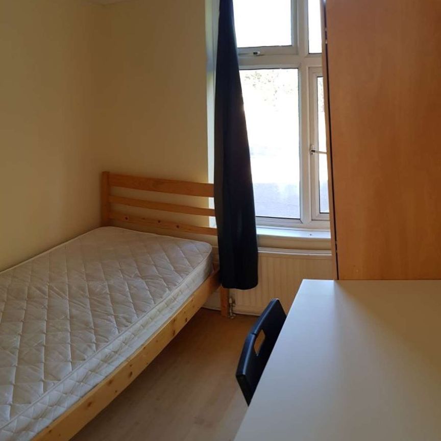 Watford Way Room GA - Photo 1