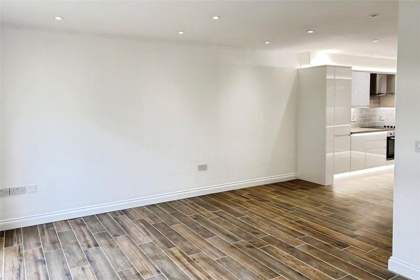 3 bedroom terraced house to rent - Photo 1