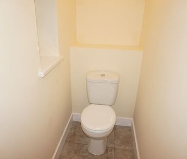 3 bedroom detached house to rent - Photo 5