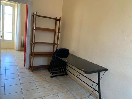 Location Appartement 3 pièces 37m² AUBENAS 07200 - Photo 4