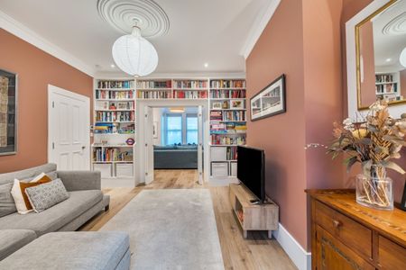 5 bedroom terraced house to rent - Photo 2