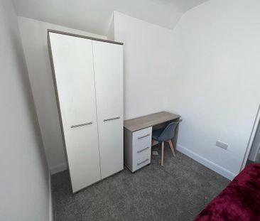 1 bed house share to rent in Church Street, Burnley, BB11 - Photo 6
