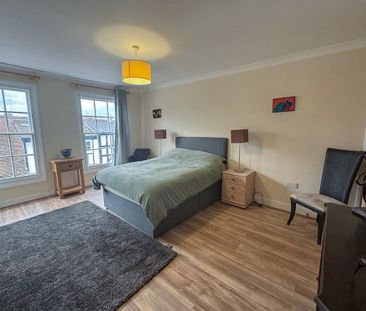 3 bedroom apartment to rent - Photo 5