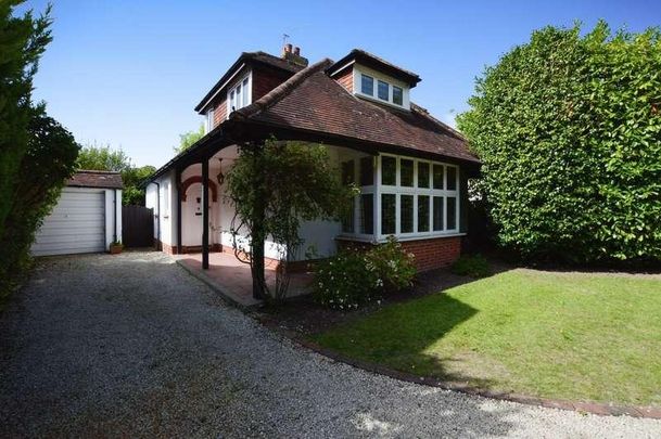 Faris Lane, Woodham, Addlestone, Surrey, KT15 - Photo 1