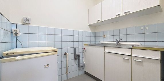 Studio te huur in Liège voor € 550 met 1 slaapkamer - Photo 2
