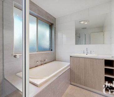 12 Barellan Close, St Albans - Photo 5