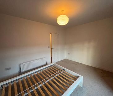 16 Isoline Street, Belfast, BT5 5GP - Photo 4
