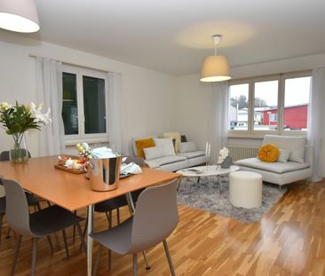 Gross­zü­gi­ge 4-Zim­mer­woh­nung im Grü­nen - Photo 1