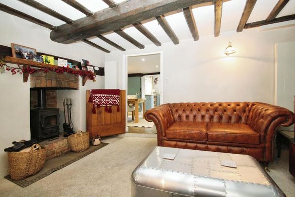 2 bedroom terraced house to rent - Photo 1