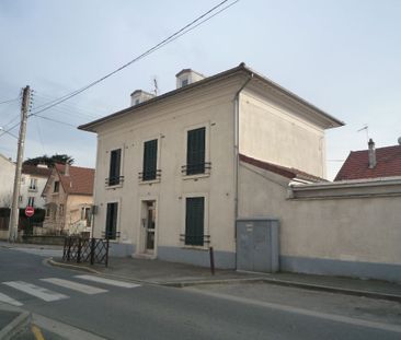 Location Appartement 1 pièce 15m² - Photo 1