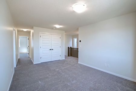 299 Yorkville Rd SW, Calgary - Photo 2