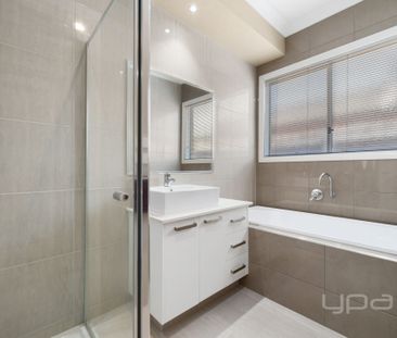 Quality Built Home in Sought-After Harkness Pocket - Photo 5