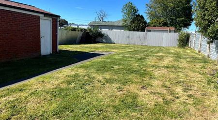 Location Location - Photo 5