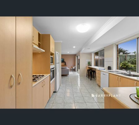 44 The Avenue, Narre Warren South, Vic 3805 - Photo 1