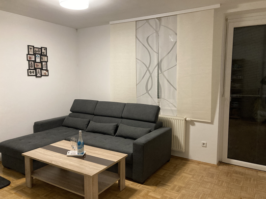 Helle 2-Zimmer-Wohnung mit Küche und Balkon - Photo 1