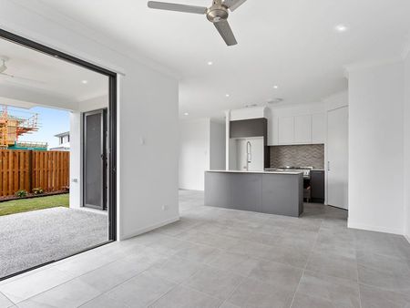 Living Life on Lighthouse Circuit - Photo 4