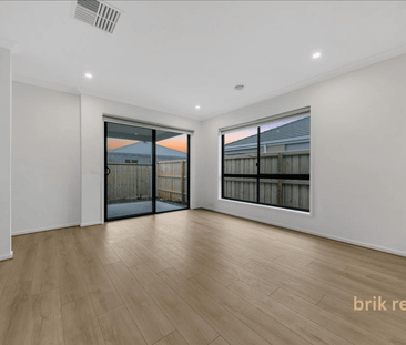 Stunning 4-Bedroom Family Home in the Heart of Olivine Estate, Donn... - Photo 1
