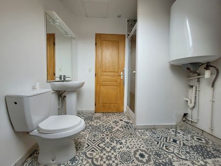 Location Appartement 2 pièces 27m² CAMBRAI 59400 - Photo 2