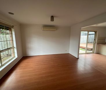 8 Sexton Street, Airport West VIC 3042 - Photo 1