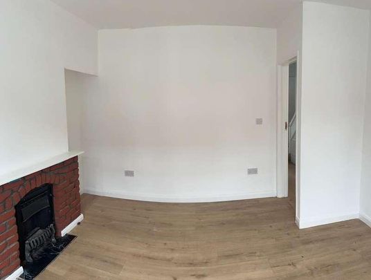 London, SE9 - Photo 1