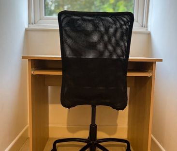 Room in a Shared House, Silverdale Road, SO15 - Photo 2