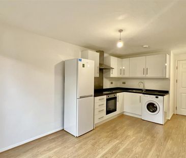 2 bedroom terraced house to rent - Photo 6