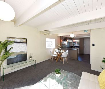 Charming 2BR Townhouse close to the University - Photo 6