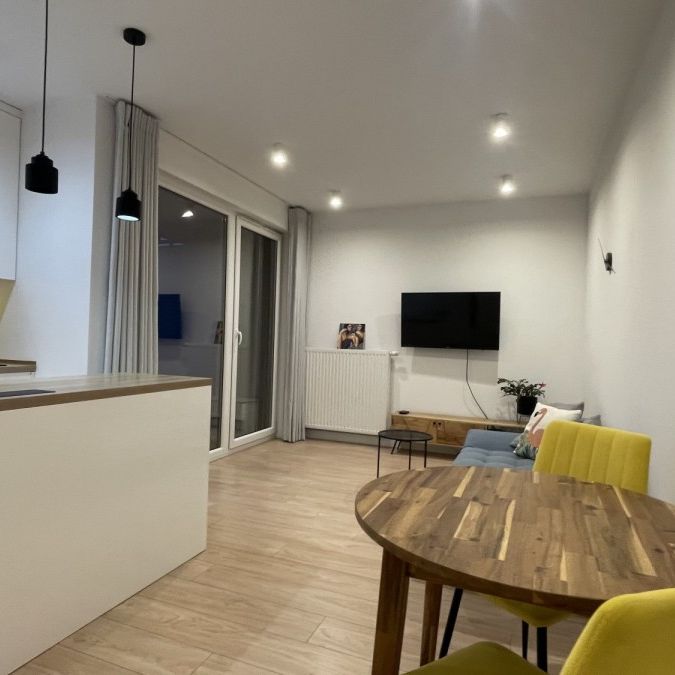 Nowoczesne 2-pokojowe mieszkanie z dużą loggią - Zdjęcie 1