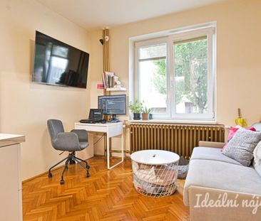 Pronájem bytu 1+kk 20 m2 - Photo 2