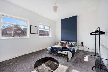 1 bedroom in a house share to rent - Photo 5