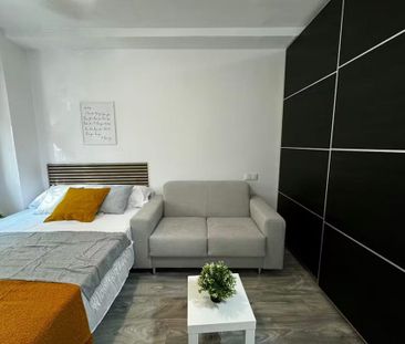 Calle de San Serapio, Madrid, Community of Madrid 28026 - Photo 4