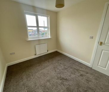 3 bedroom detached house to rent - Photo 2