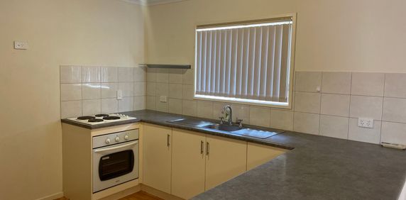 Unit 2&sol;27 Frome Street&comma; Port Augusta - Photo 2