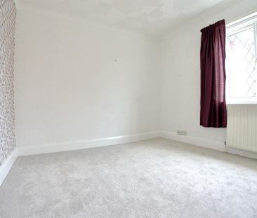 4 bedroom flat to rent - Photo 4