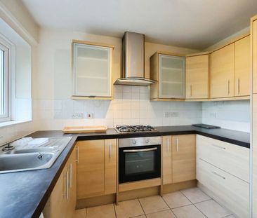 Flat to rent on - Photo 3