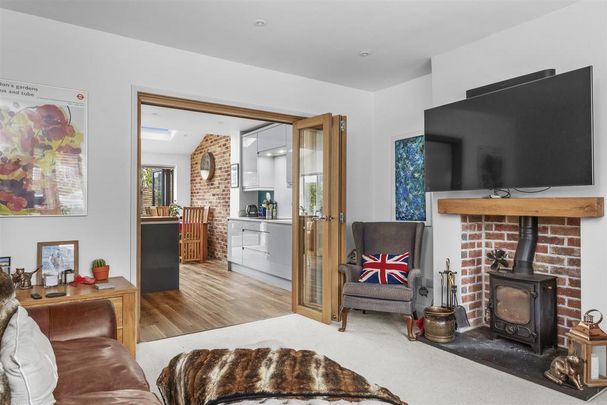 3 bedroom house to rent - Photo 1