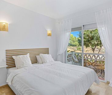 2 bedroom luxury Apartment for rent in Málaga, Andalusia - Photo 3