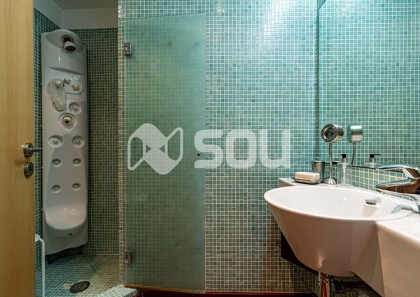 Apartamento T4 em Porto