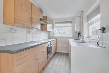 Canterbury Road, Colchester, Essex, CO2 - Photo 4