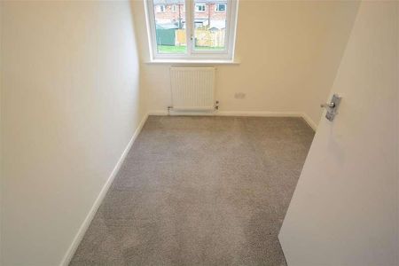 Bishop Court, Selby, YO8 - Photo 4