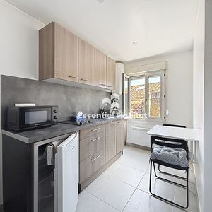 Location Appartement 1 pièce 18m² - Photo 2