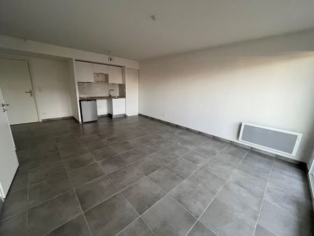 Location Appartement 2 pièces 45m² ST JORY 31790 - Photo 2