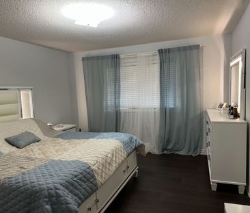 For Lease - 5540 Meadowcrest Avenue, Mississauga, Ontario - Photo 1