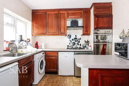 3 bedroom terraced house to rent - Photo 4