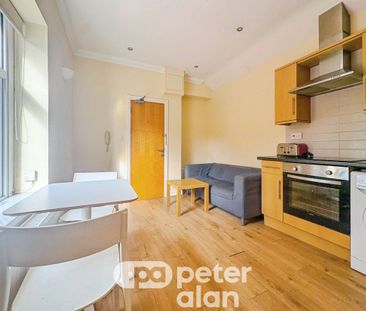 Llantwit Street, Cathays - Photo 1