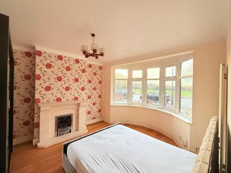 4 bedroom terraced house to rent - Photo 4