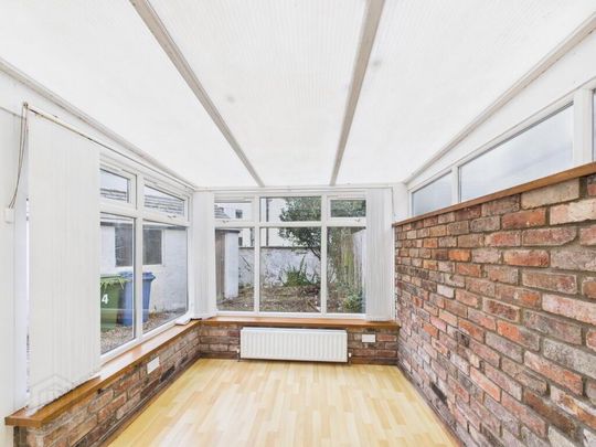 4 Broadway, Bangor, BT20 4QZ - Photo 1