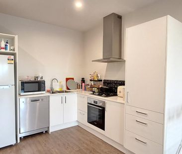 3-Bedroom Family Townhouse Flat Bush - Photo 5