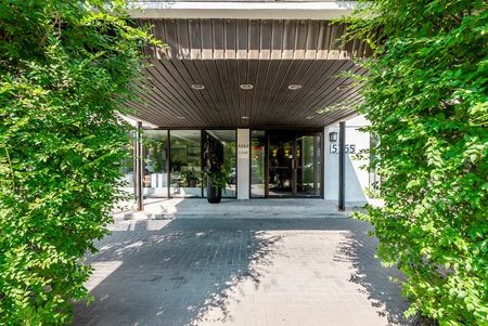 5765 Cote-St-Luc Road, Montréal, QC - Photo 4